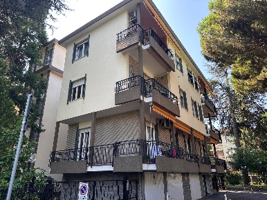 Foto Appartamento in via san bernardo, Bordighera Centro di 64 m²