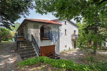 Foto Villa singola in Frazione San Giovanni, Fabriano San Giovanni