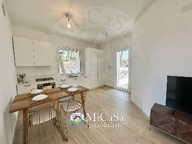 Foto Appartamento in Via Degli Alberi, Pisa Tirrenia di 106 m² con 3 locali