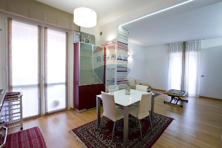 Foto Appartamento in via Cesariano, Milano Arena di 69 m² con 2 locali