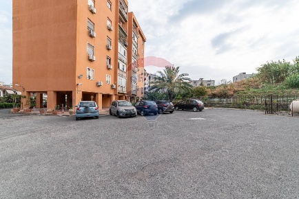 Foto Appartamento in VIALE GRIMALDI, Catania Villaggio Sant'Agata di 105 m²