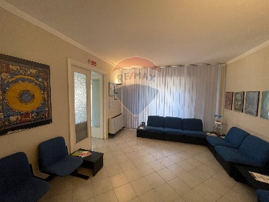 Foto Appartamento in Via Marchese Di Villabianca, Palermo di 111 m²