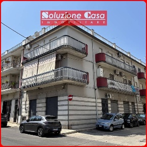 Foto Appartamento in via Buccari, Canosa di Puglia Centro di 110 m²