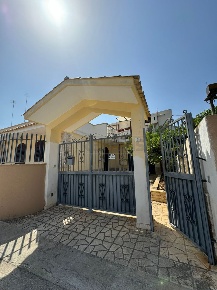 Foto Villa bifamiliare in Via GIARRATANA, Siracusa Scala Greca - Neapolis