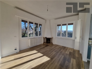 Foto Appartamento in VIA GENOVESI, Firenze Le Cure di 120 m² con 6 locali