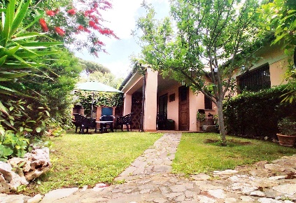 Foto Villa unifamiliare a Livorno Montenero Basso - Montenero Alto