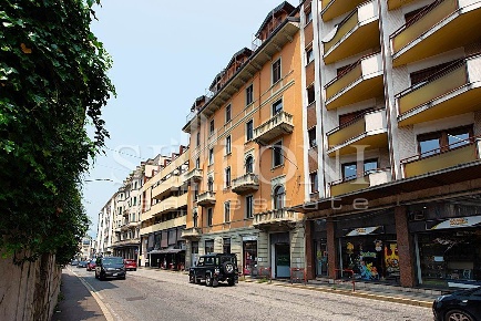 Foto Appartamento a Varese Centro di 105 m² con 3 locali in vendita