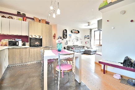 Foto Appartamento in Via di Spugna, Colle di Val d'Elsa di 85 m² in vendita