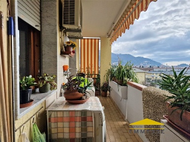 Foto Appartamento a Massa Mirteto di 100 m² con 5 locali in vendita