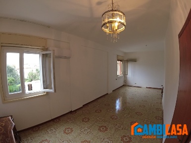Foto Appartamento in Vicolo Felice, Palermo di 110 m² con 4 locali