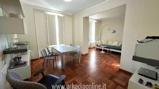 Foto Appartamento in Corso Vittorio Emanuele II 122, Piacenza di 143 m²