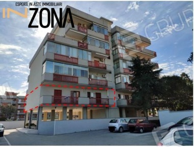 Foto Appartamento in Via Saverio Damiani, Bari Santa Caterina di 128 m²
