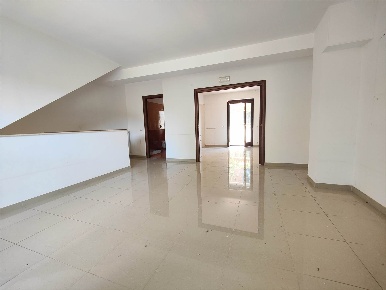 Foto Villa a schiera in VIA DUE PRINCIPATI, Avellino di 240 m² con 4 locali