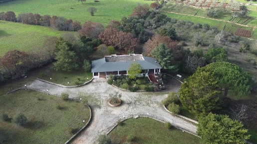 Foto Villa unifamiliare in C.DA MONTI DEL DUCA, Martina Franca di 195 m²