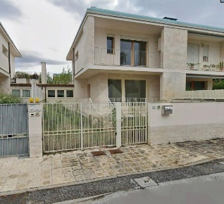Foto Appartamento in Via delle Palme, Camaiore Lido di Camaiore di 182 m²
