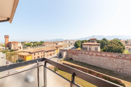 Foto Appartamento a Pisa Porta a Mare di 100 m² con 4 locali in vendita