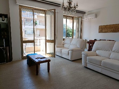 Foto Appartamento a Livorno Fabbricotti di 100 m² con 4 locali in affitto