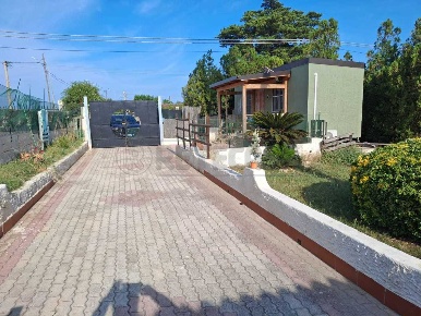 Foto Villa bifamiliare in Via  OGNINA, Siracusa Arenella di 115 m²