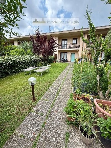 Foto Villa a schiera in chimeri, Lonato del Garda Lonato di 178 m²