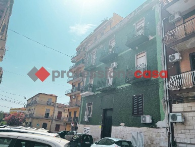 Foto Appartamento in Via Lucchese Palli 26, Catania di 85 m² con 3 locali