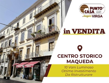 Foto Appartamento in via Maqueda, Palermo Cassaro di 334 m² con 13 locali
