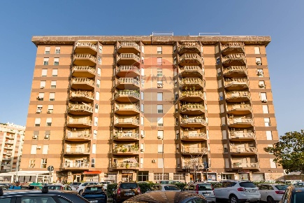 Foto Appartamento in Via Sardegna, Palermo Giotto Galilei - Palagonia