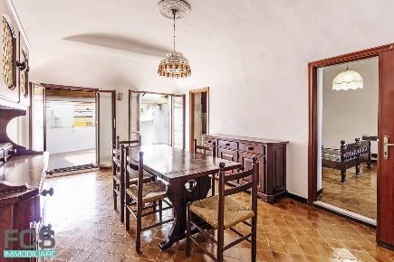 Foto Appartamento in Via Emanuele Rossi 18, Finale Ligure Centro di 98 m²