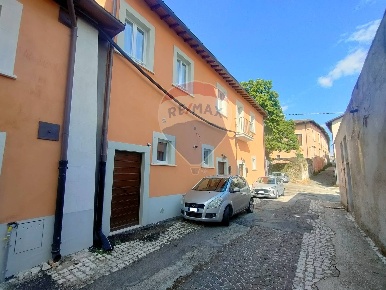 Foto Appartamento in via pretatti, L'Aquila Duomo - Fontana Luminosa