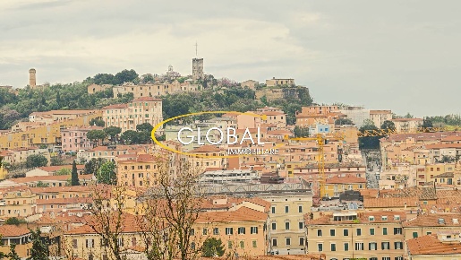Foto Appartamento a Ancona Cavour di 183 m² con 5 locali in vendita