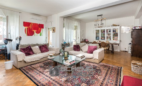 Foto Appartamento in Via Eutropio 2, Roma Valle Aurelia di 150 m²