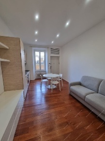 Foto Appartamento in Via Sacco, Milano Frua di 45 m² con 2 locali