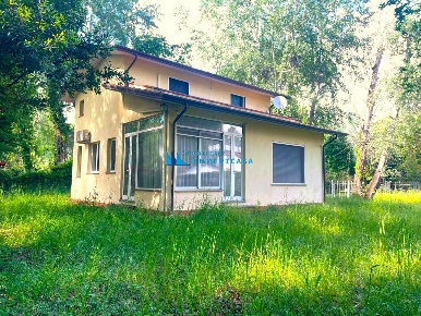 Foto Casa indipendente a Massa Ronchi - Poveromo di 120 m² con 5 locali