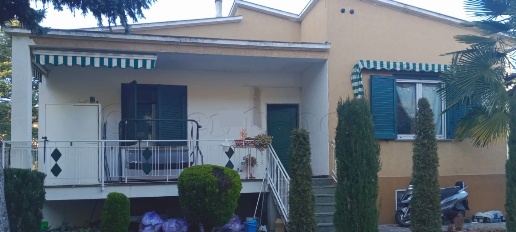 Foto Villa unifamiliare in via Beolchi, Cuggiono Centro di 150 m²