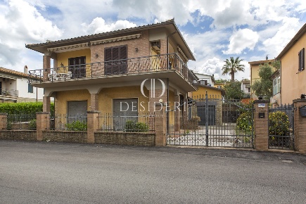 Foto Villa unifamiliare in Via Nuova, Roccastrada Sticciano Scalo di 300 m²