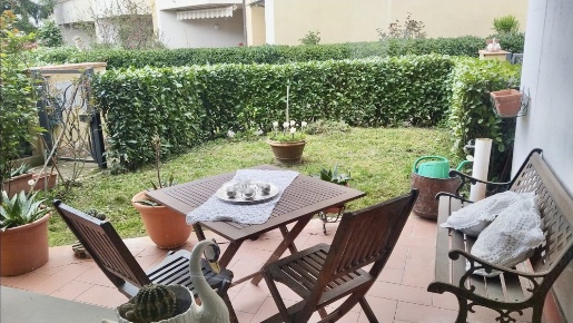Foto Villa a schiera a Rufina Centro di 124 m² con 6 locali in vendita