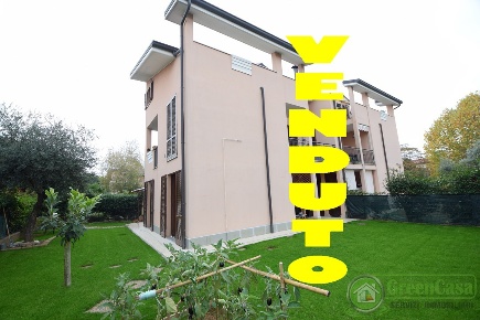 Foto Appartamento in VIA  8  MARZO, Cavenago di Brianza di 91 m² in vendita