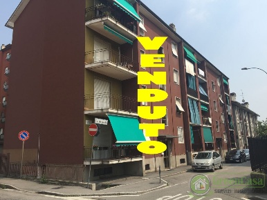 Foto Appartamento in via de nicola, Cavenago di Brianza di 90 m² in vendita