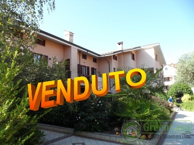 Foto Appartamento in 8 marzo, Cavenago di Brianza di 110 m² con 3 locali