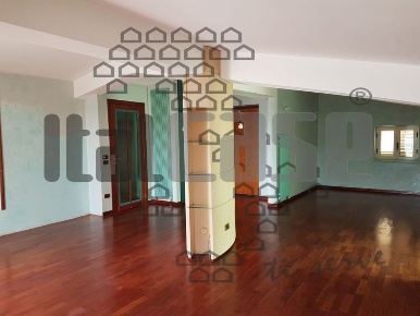 Foto Appartamento in Via Salvatore Quasimodo, Villafranca Tirrena Centro