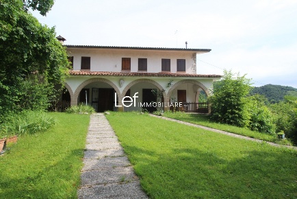 Foto Villa unifamiliare a Farra di Soligo in vendita
