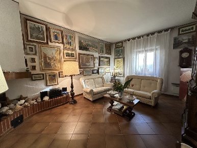 Foto Appartamento in Via Cesare Battisti, Rufina Centro di 120 m²