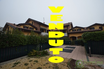 Foto Appartamento in via valdi, Cavenago di Brianza di 67 m² con 2 locali