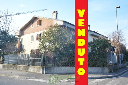 Foto Appartamento in via don minzoni, Cavenago di Brianza di 64 m²