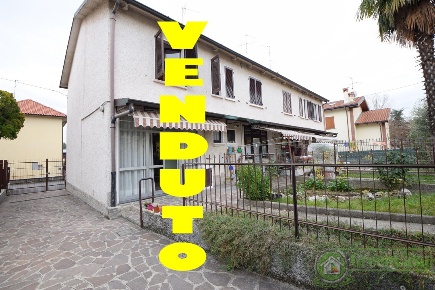 Foto Villa unifamiliare in via caduti per la liberta', Cavenago di Brianza