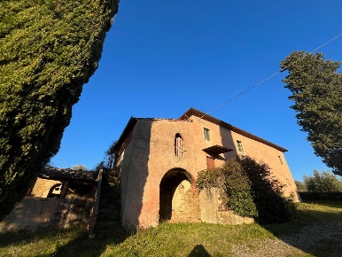 Foto Villa unifamiliare a Civitella in Val di Chiana di 255 m² in vendita