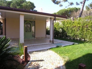 Foto Villa unifamiliare in via padre ignazio da carrara, Forte dei Marmi