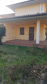 Foto Villa bifamiliare a Gavorrano di 250 m² in vendita