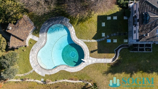 Foto Villa singola in Via Cristoforo Colombo, Cadorago di 1618 m²