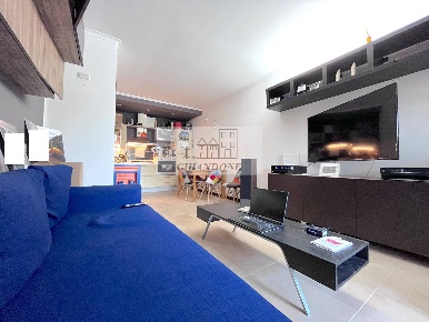 Foto Appartamento a Castelnuovo di Porto Centro di 65 m² con 2 locali