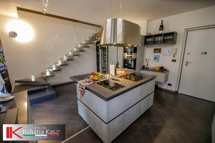 Foto Appartamento in Via Montesanto, Brandizzo di 140 m² con 5 locali